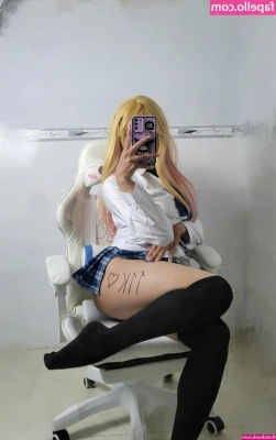 VixxieVie - 2019-05-13 - squirt upside down squirt pussy play with Deepthroat  If