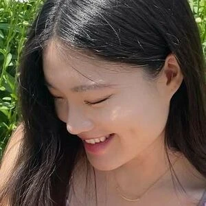 Sarah Hwang