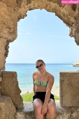 Lauren Lindsay [ lauren-lindsay ] - Happy Labor Day friends! This is one of my favorite sexy sets with my