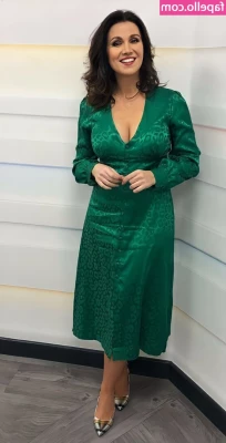 Susanna Reid [ susanna-reid ] - Spring is here and I am feeling it deeply  Come frolick with me