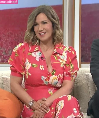 Susanna Reid [ susanna-reid ] - Mirrors always feel kinky to me