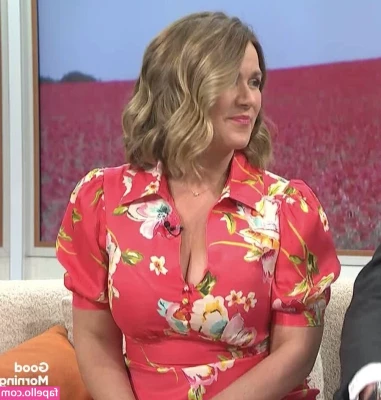 Susanna Reid [ susanna-reid ] - How's everyone doing?? Some exclusives just for you sweeties😘