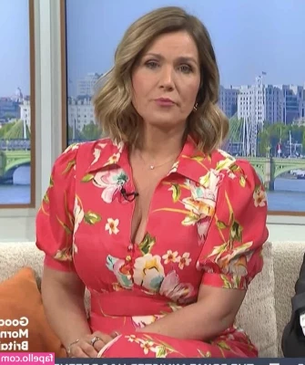 Susanna Reid [ susanna-reid ] - 2 blondes with phattys are better than 1, who can guess who my friend