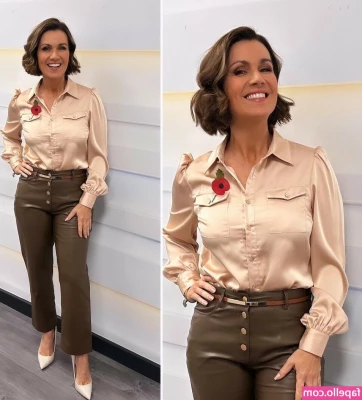 Susanna Reid [ susanna-reid ] - Please don't mind my squashed nipple 😂 - never thought that would