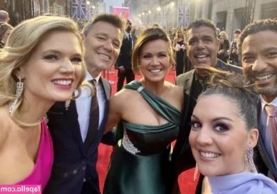 Susanna Reid [ susanna-reid ] - I run an art gallery and curated an exhibition for valentines day  I