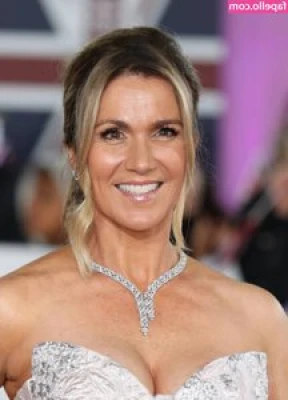 Susanna Reid [ susanna-reid ] - Topless teasing