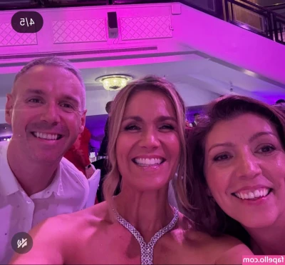 Susanna Reid [ susanna-reid ] - beyond excited to have latex gloves back in my life 🤤