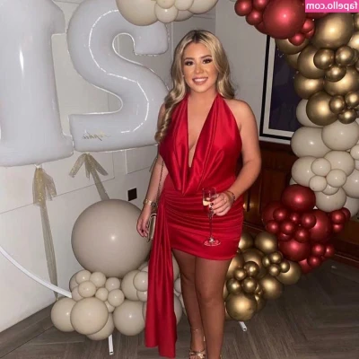 Sophie Williams [ sophie-williams ] - Morning bath time 🙊