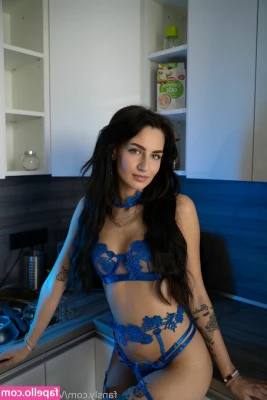 Victoria Rose [ victoria-rose ] - hot sex with sweet daddy🎁 promise to enjoy it💞 @liool