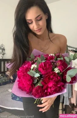Victoria Rose [ victoria-rose ] - Noch mal hot pics zum schlafen 💋💋💋 bis morgen ihr lieben 🥵