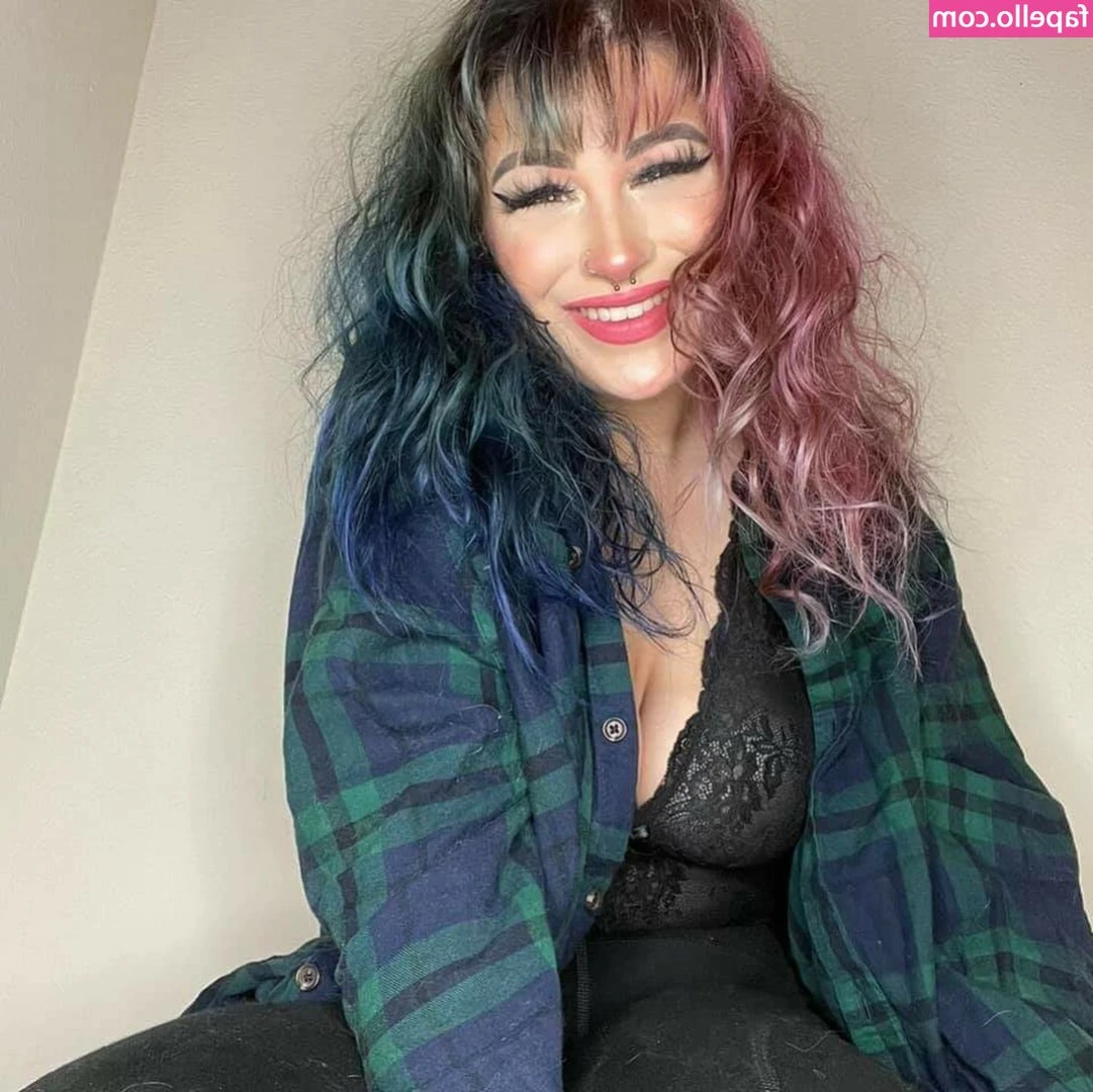 Smollbabey - Have you been playing the Sumeru update? Don't forget Lisa is the