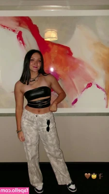 Izzy Moreno [ izzy-moreno ] - Pull it to the side 😛
