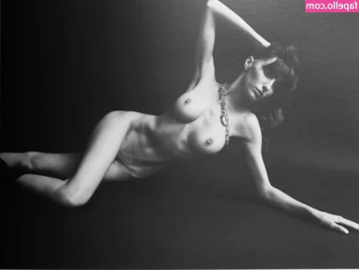 Clemence Navarro Bastin [ clemence-navarro-bastin-1 ] - Wait till the end for a surprise 🤭💨  Rate my fart from 1-10 and