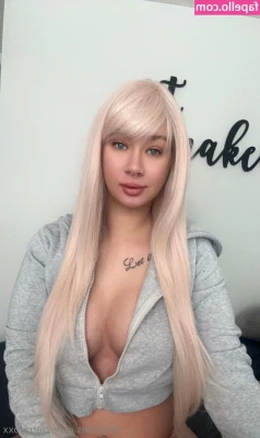 cierrafoxx - Time to get that sexy golden tan going