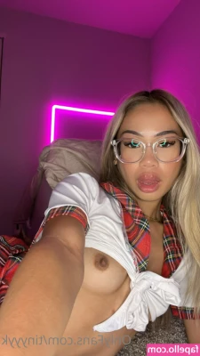 tinyyyk - Set of 6 photos showing my pussy with and without fingers. You'll