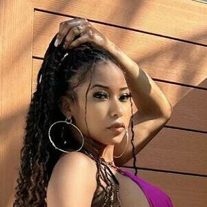 Nikki Lou VIP