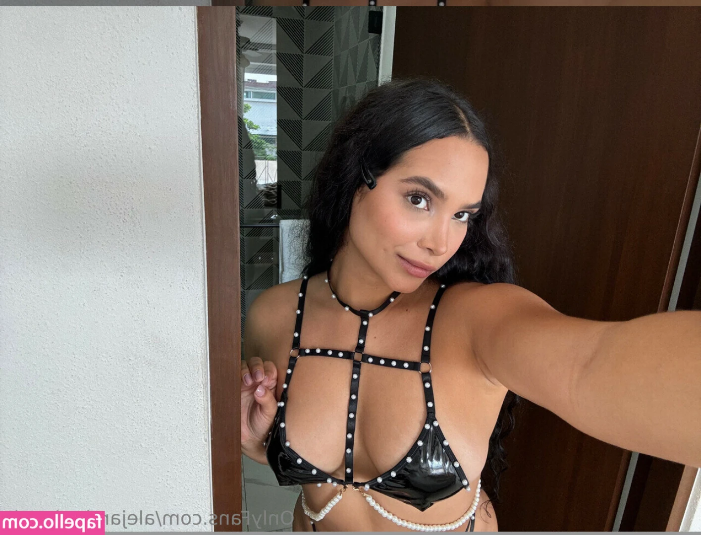 Kandy Alejandra [ kandy-alejandra ] - you hear that? 😻