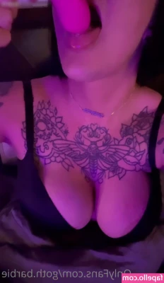Goth.Barbie [ goth-barbie ] - Your only job is to be under my desk with your head up my skirt