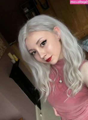 Denkachus [ denkachus-1 ] - Had a fun time with my new friend @mayawoulfe 💕   Tip me $25 for