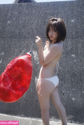 Aika Sawaguchi [ aika-sawaguchi ] - Wet camping? 🏕️🥾💦