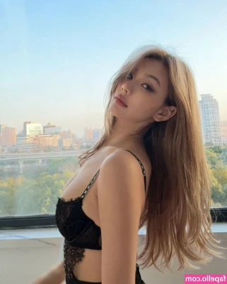 Kathy Zheng [ kathy-zheng-1 ] - hey babes! gonna be streaming live in 15 min!! come chill out and