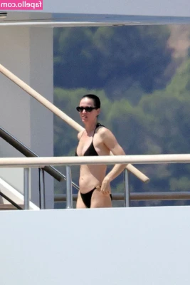 Katy Perry [ katy-perry-2 ] - I can’t wait to read your comments.