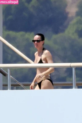 Katy Perry [ katy-perry-2 ] - Are you going to make me all yours?
