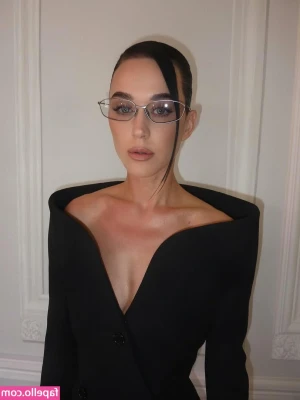 Katy Perry [ katy-perry-2 ] - What ideas would you like to see most in an upcoming punishment