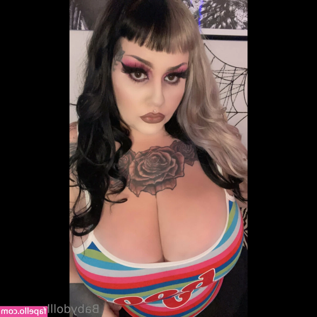 babydollhexx - Stream started at 08/01/2020 03:14 am