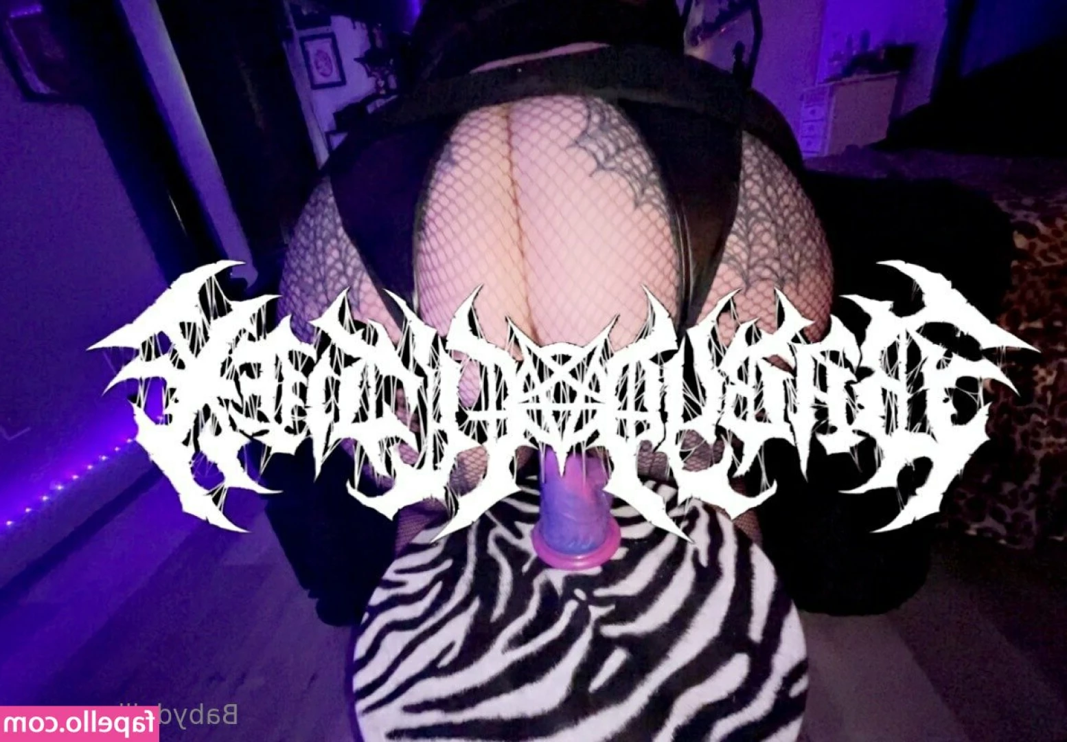 babydollhexx - Dangle tease! So hot making this vid got fan on full blast lol!