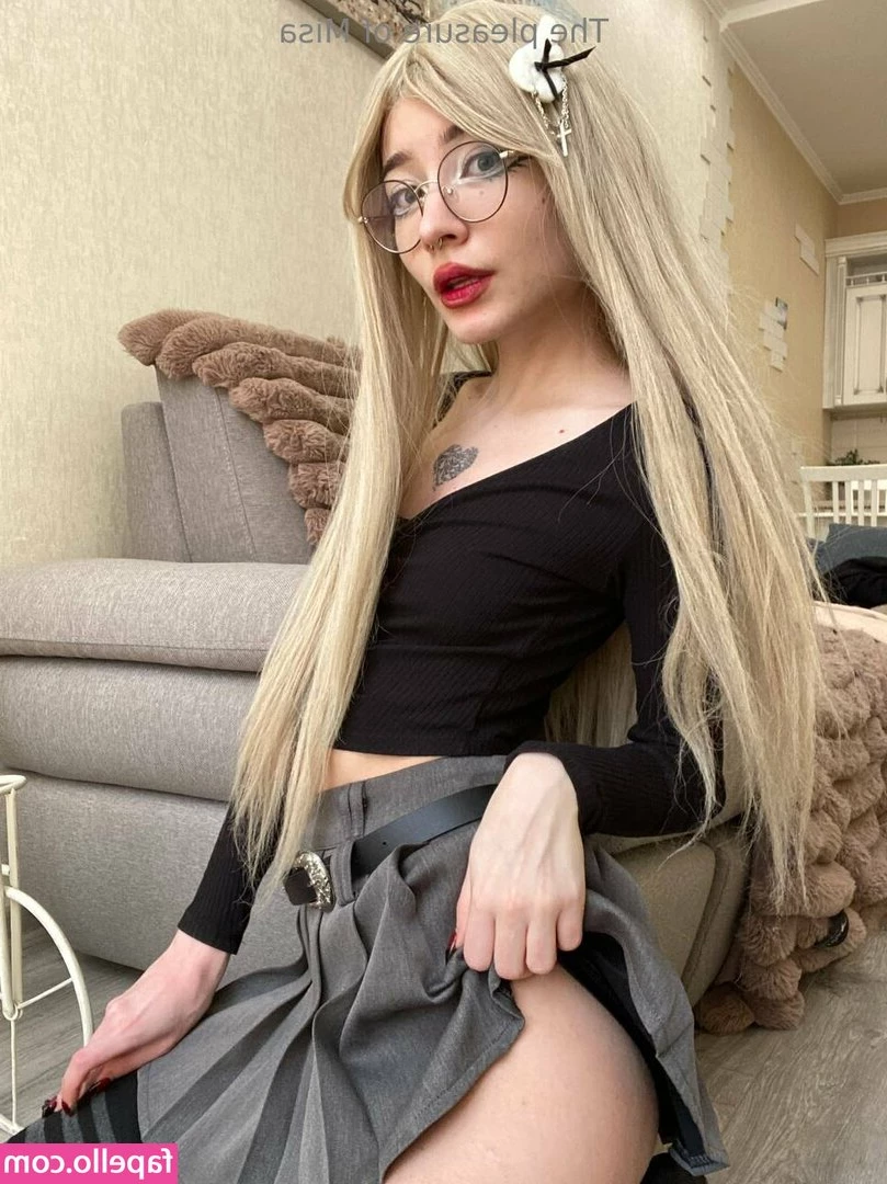 daaaddykittyyy - So more Description on me I m a cross between a boho chic and the