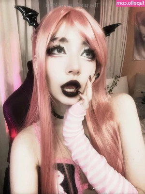 daaaddykittyyy - Let Me Know What Y all Wanna See Here   Like All My Posts For A Free