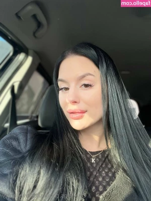miracandid - My innocent body is ready for your cock 🙈