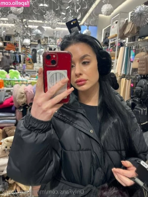 miracandid - 💦 LETS PLAY @prettiipaaiidvip 💦 IM BUTT BOOTY NAKED WORKING