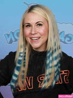 Ashley Eckstein [ ashley-eckstein ] - Flip flop fashion show per your request