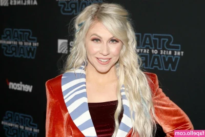 Ashley Eckstein [ ashley-eckstein ] - Let me suck your whole cock, all the way to my balls...fuck my sweet