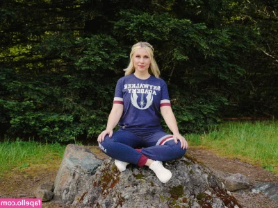 Ashley Eckstein [ ashley-eckstein ] - Can you hear my vibrator? Lol