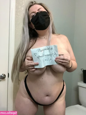Bailey Bee [ bailey-bee-1 ] - Lingerie show turns into porn 1