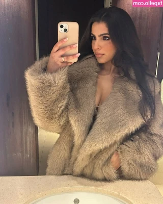 Jaya Thandi [ jaya-thandi ] - Who said tiktoks had to be sfw?