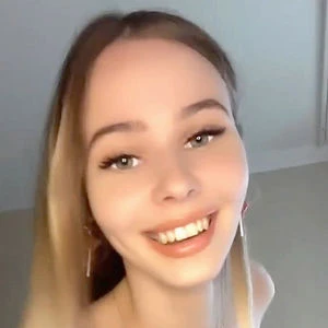 Yailen_theplug