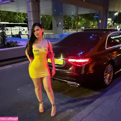Victoria Rawlings [ victoria-rawlings ] - 🍑🍑come give it a smack! Btw whats on my ass is my patches for