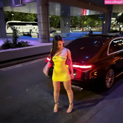 Victoria Rawlings [ victoria-rawlings ] - BOOBIES
