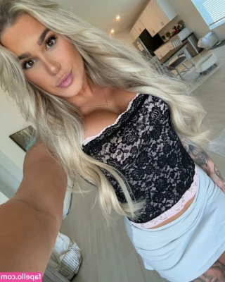 BrazyBecca [ brazybecca-2 ] - Do you want to shower with me? 💋