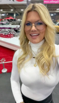 Courtneyhansen - If I send you these are you coming over