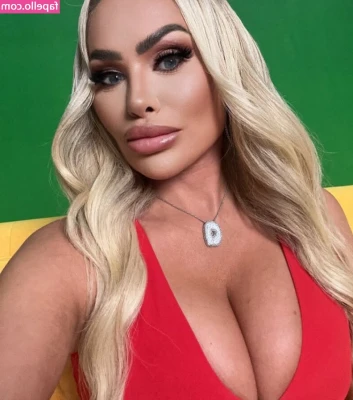 Darcey Silva [ darcey-silva ] - Al despertar sexy y en jockstraps también se hace