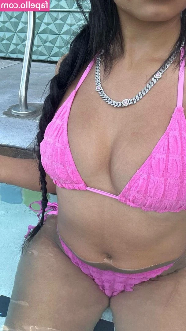 Brooklyn Queen [ brooklyn-queen ] - Pink French pedi 💕🦶🏻