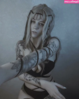 Dolchstosss - This post is brought to you by big titty squad