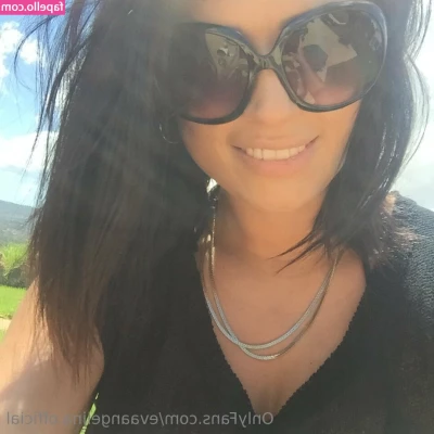 Eva Angelina [ eva-angelina-2 ] - Feliz sabado mis amores 🤍🤍