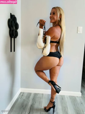 Yesica Bopp [ yesica-bopp ] - Who’s Next 🥰  📸 @heavyfoota