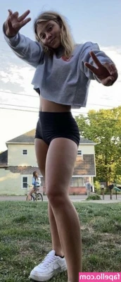 Kalia Hundley [ kalia-hundley ] - crop busted @stillmostlyjersey